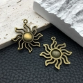 Retro bronze sun-shaped alloy pendant charms for DIY jewelry making accessories - Sun 8229 Antique Bronze 31x35mm
