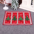 Zerbino natalizio in maglia con sfondo rosso e motivo decorativo dell'albero verde - 02-Albero di Natale