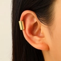 Pendiente de clip de doble capa dorado estilo vintage francés con acabado pulido liso - Estilo Cilíndrico Minimalista - Oro de 14K (K-1095)