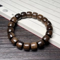 Ethnic style green sandalwood barrel bead bracelet with natural dark wood grain finish - Medicine Sandalwood 10x11mm