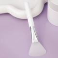 Silicone face mask brush with white handle and translucent fan-shaped applicator - Slanted Tail Style B / White