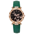 Dettaglio orologio donna oro rosa con cinturino in pelle verde e quadrante con farfalle - Verde