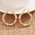 Pendientes de aro retorcidos en tres tonos con texturas de oro, plata y rosa liso - E4514 Pendientes de Aro de Malla de Alambre Trenzado en Tres Colores