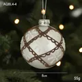 Pallina di Natale bianca opaca con motivo a griglia marrone e fiocchi di neve, da 8 cm - Palla con Motivo a Fiori / Bianco