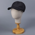 Dettaglio del cappellino da baseball nero ad asciugatura rapida con occhielli traspiranti - M (56-58cm) / Nero