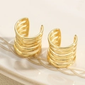 Ear cuff dorado de cinco capas con diseño envolvente pulido para orejas sin perforación - Earcuff Dorado Hueco de Cinco Capas