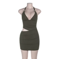 Eng anliegendes dunkelgrünes Halter-Minikleid mit Taillenausschnitt und Raffung - XS / Grün