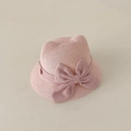 Detalle del sombrero de sol tejido rosa para bebé con orejas de gato y un lazo grande - Lazo Pequeñas Orejas (Estilo 3D) / Rosa