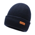 Bonnet en maille épaisse bleu foncé avec écusson en cuir pour homme et femme - Bleu marine