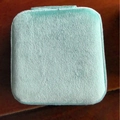 Portable Italian velvet jewelry box in Tiffany blue finish for rings and earrings - Metal Zipper Style / Mint Green