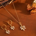 Parure feuille dorée avec collier à pendentif en cristal et boucles d'oreilles chic - Ensemble de bijoux feuille dorée (T029)