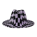 Klassieke fedora hoed met brede rand en paars-zwart schaakbordpatroon in vilt materiaal - 58cm (Eén maat) / Zwart-paars schaakbordpatroon