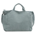 Bolso tote de pana azul claro con correa ajustable y bolsillos laterales en fondo blanco - Azul