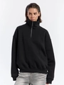 Minimalist black quarter-zip sweatshirt with stand collar and loose athletic fit style - S / Thin Style / Black