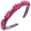 Dettaglio fascia imbottita jacquard viola con fiori di cristallo rosa ed etichetta artigianale - Rosa Rosso