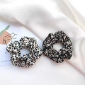 Lot de chouchous à motif léopard blanc et noir en mousseline avec bande élastique - Léopard Blanc + Léopard Noir (2 Pièces)