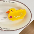 Pince à cheveux canard jaune mignon avec fleur mauve et motifs ondulés blancs - Canard