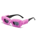 Gafas de sol cuadradas creativas con montura de felpa rosa y lentes oscuros - Piel Púrpura