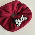 Detalle de un coletero de punto granate con un lindo bordado de cachorro dálmata - 6# Coletero Vino Tinto Perro