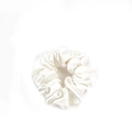 Elegant white 19mm mulberry silk scrunchie with a soft natural sheen and premium texture - 4.5cm/19 Momme / White