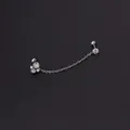 Pendiente de cartílago 16G de acero inoxidable con flor de circón y cadena - Estilo de Flor de 4 Pétalos (373-3#S) / Plateado