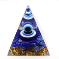 Pyramide en résine avec feuille d'or, lapis-lazuli bleu et perle de mauvais œil - Style 63