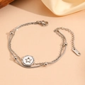 Detalle de pulsera de doble capa de acero inoxidable con estrella y etiqueta grabada - Pulsera de Estrella de Doble Capa Color Acero (I113)