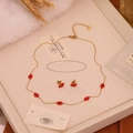 Gouden roestvrijstalen sieradenset met rode lippen van emaille en bijpassende oorknopjes - 1# Rode Lip Set (Ketting + Oorbellen)