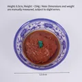 Réplica realista de albóndigas de 12,6 cm servidas en un tazón tradicional de porcelana - Albóndigas Braseadas