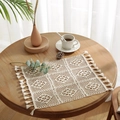 Tovaglietta all'uncinetto in cotone con motivi traforati e frange su tavolo in legno - 32*40CM / Tovaglietta Uncinetto a Scacchi (Beige)
