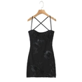 Sexy mini abito nero con ricamo floreale 3D e lacci sulla schiena sulla gruccia - XS / Nero