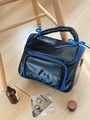Schwarze Ballett-Kosmetiktasche aus Leder mit blauen Schleifengriffen und Kontrastreißverschluss - Groß / Schwarz