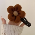 Brown felt flower hair claw clip for women's elegant autumn hairstyle accessory - Dark Coffee