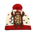 Gros plan du bonnet de Noël tricoté avec motif d'ours festif et guirlandes lumineuses colorées - Ours de Noël avec Lumières (4#)