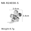 Vue détaillée d'une bague fleur argentée montrant les dimensions de 3,6 cm et 3,4 cm - Bague Fleur Martelé Argent (NB-R24038-S)