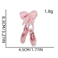 Dettaglio ricamo scarpette danza rosa con fiocco e misure del prodotto 8,3x4,5 cm - Scarpe da Ballo con Fiocco Rosa