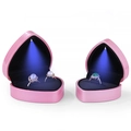 Scatola per anelli a LED rosa a forma di cuore con velluto nero e luce soffusa - Alloggiamento per anello singolo / Rosa Chiaro