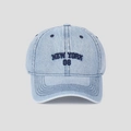 Berretto da baseball in denim azzurro con ricamo 3D New York 08 e texture vintage lavata - M (56-58cm) / Azzurro