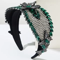 Velvet headband with 3D butterfly design and emerald crystals for parties - Green