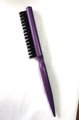 Spazzola viola con setole nere fitte e punta a coda per sezionare e volumizzare i capelli - Plastica / Viola