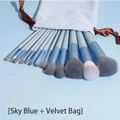 13-teiliges Make-up-Pinsel-Set in Himmelblau mit passendem Samtbeutel zur Aufbewahrung - Sijiqing Serie 13-teiliges Himmelblau + Samttasche