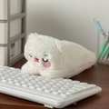 Schattig wit pluche kattenetui met zacht imitatiebont en geborduurd slapend kattengezicht - Blozende Kat