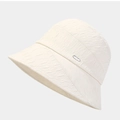 Minimalist white pleated sun hat with metal logo plate, stylish summer bucket hat for women - M(56-58cm) / White