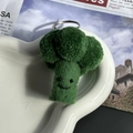 Handmade green broccoli wool felt keychain with cute smiley face on white ceramic plate - Broccoli Single