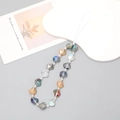 Detalle de correa para móvil de cuentas de cristal talladas en varios colores vivos - Estilo de Cristal Irregular (K389)