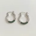 Silver-plated C-shaped hoop earrings featuring three rows of sparkling green zircon crystals - Silver Green Zirconia Style (PDE1998)