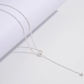 Italienische S925 Sterlingsilber Perlenkette mit verstellbarem Herzanhänger und Glanzeffekt - Silber