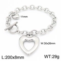 Pulsera de acero inoxidable plateada con hebilla OT y colgante de corazón hueco - Pulsera Color Acero (KB186699-Z)