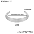 Brazalete abierto minimalista de acero inoxidable plateado con diseño industrial moderno - Acero (Ancho Minimalista)