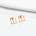 Gothische 111 Engelzahl-Ohrstecker in Roségold mit sicherem Schmetterlingsverschluss - 111 Roségold